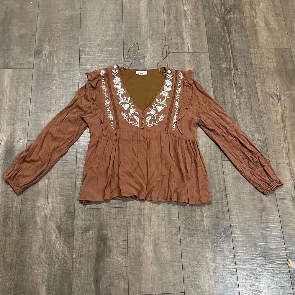 In Loom Women's Boho Peasant Top Size M - Brown with Embroidered Floral Design